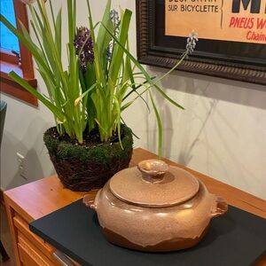 Like New Frankoma Bean Pot, Bakes beautifully, Vintage, see Photos
